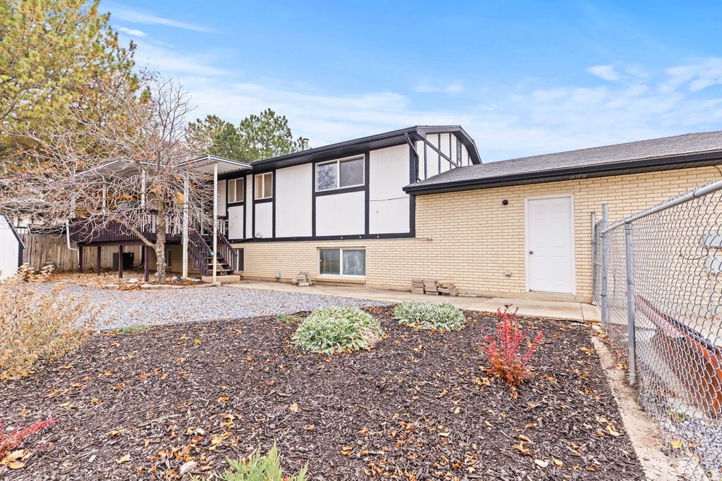 3084 W 4375 S Roy, UT 84067