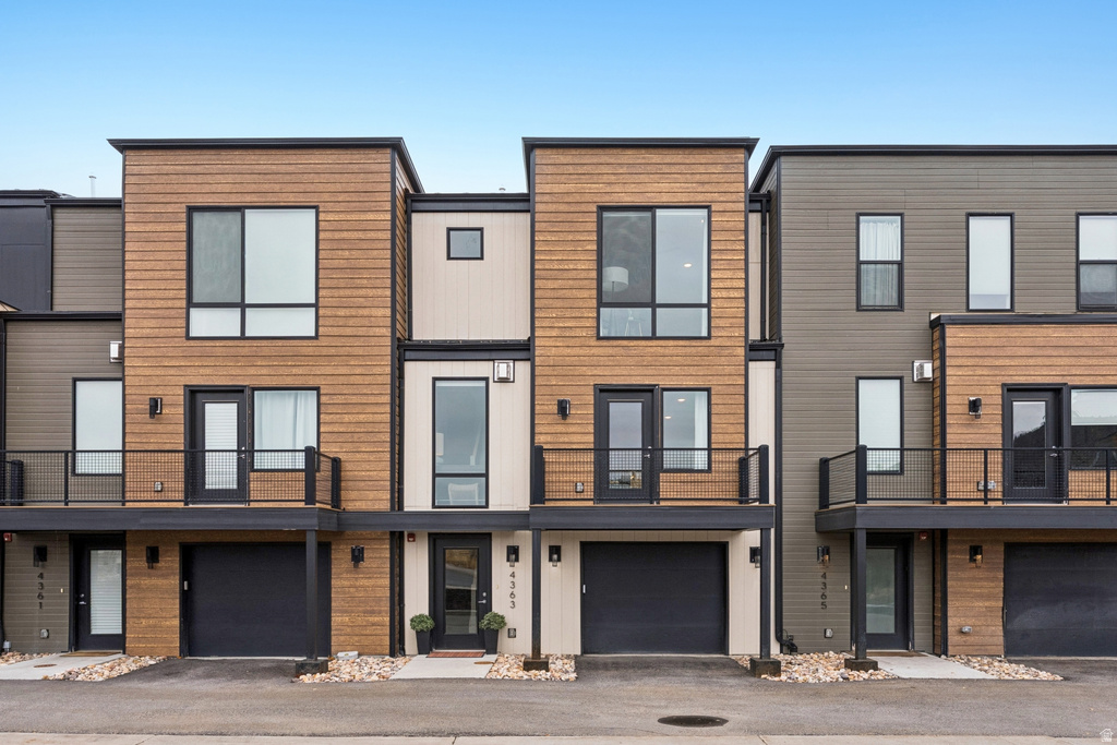 4363 W DISCOVERY WAY #214 Park City, UT 84098