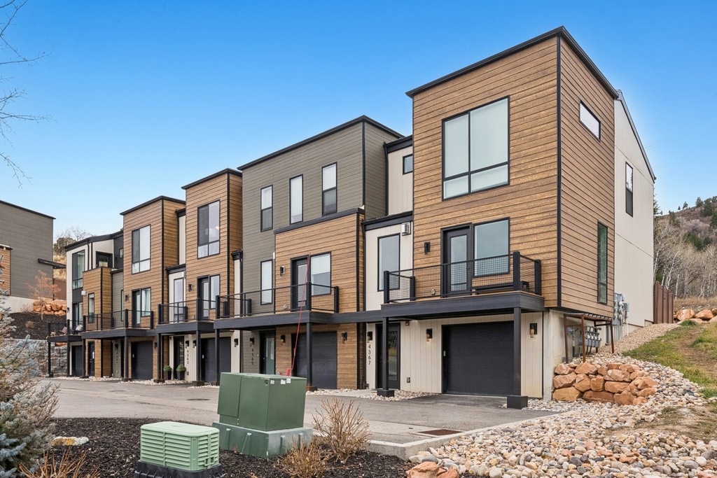 4363 W DISCOVERY WAY #214 Park City, UT 84098