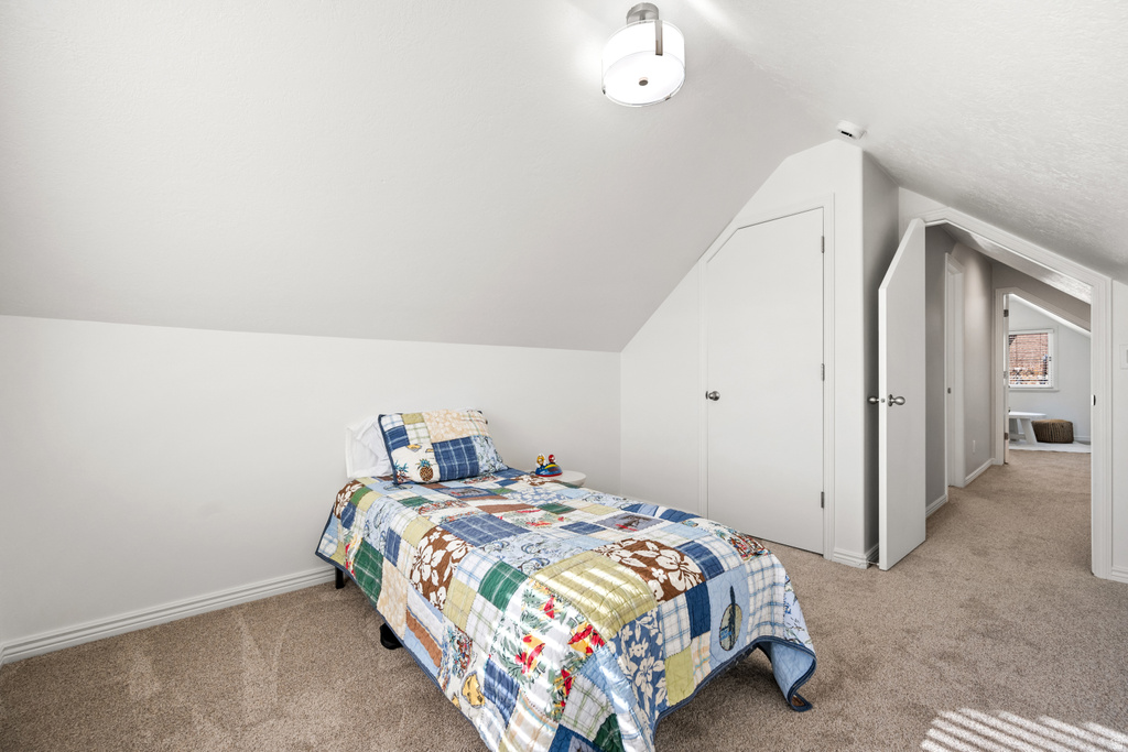 9039 N MOUNT AIREY DR Eagle Mountain, UT 84005