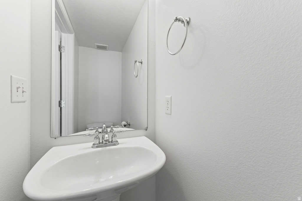 1282 N LILY PAD DR Spanish Fork, UT 84660