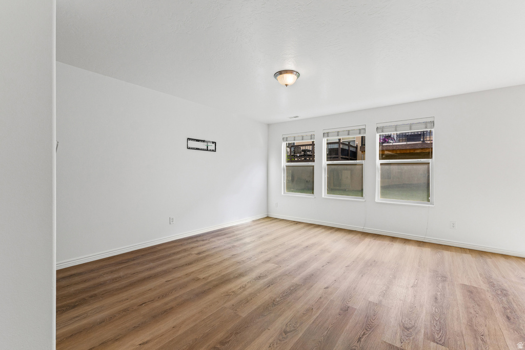 1282 N LILY PAD DR Spanish Fork, UT 84660