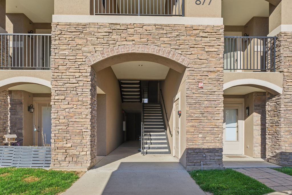 877 S MAIN ST #B Layton, UT 84041