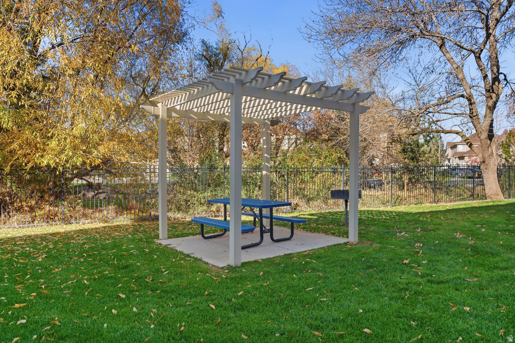 877 S MAIN ST #B Layton, UT 84041