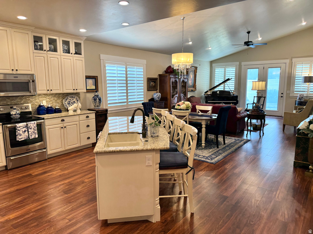 1128 W 1150 ST #9 Payson, UT 84651