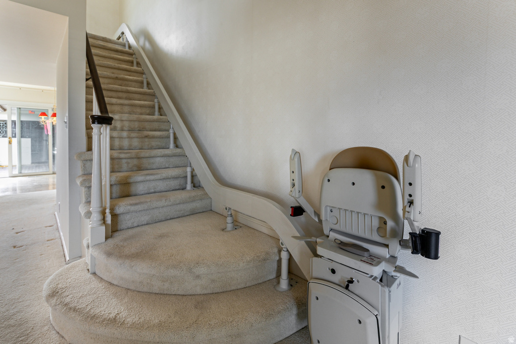 1506 E VILLAGE RD Salt Lake City, UT 84121