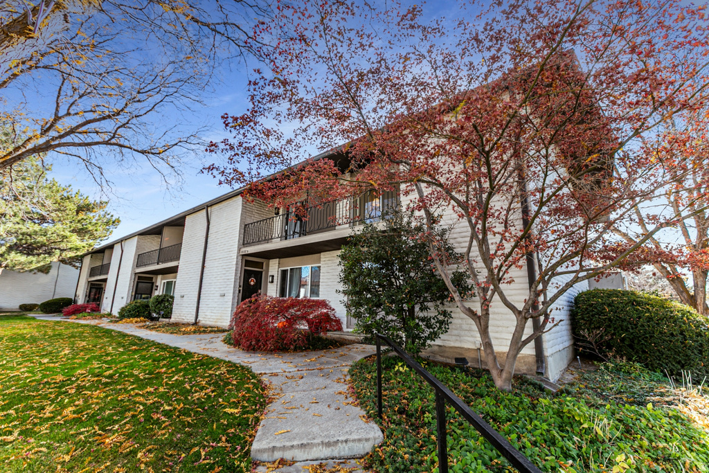 1506 E VILLAGE RD Salt Lake City, UT 84121