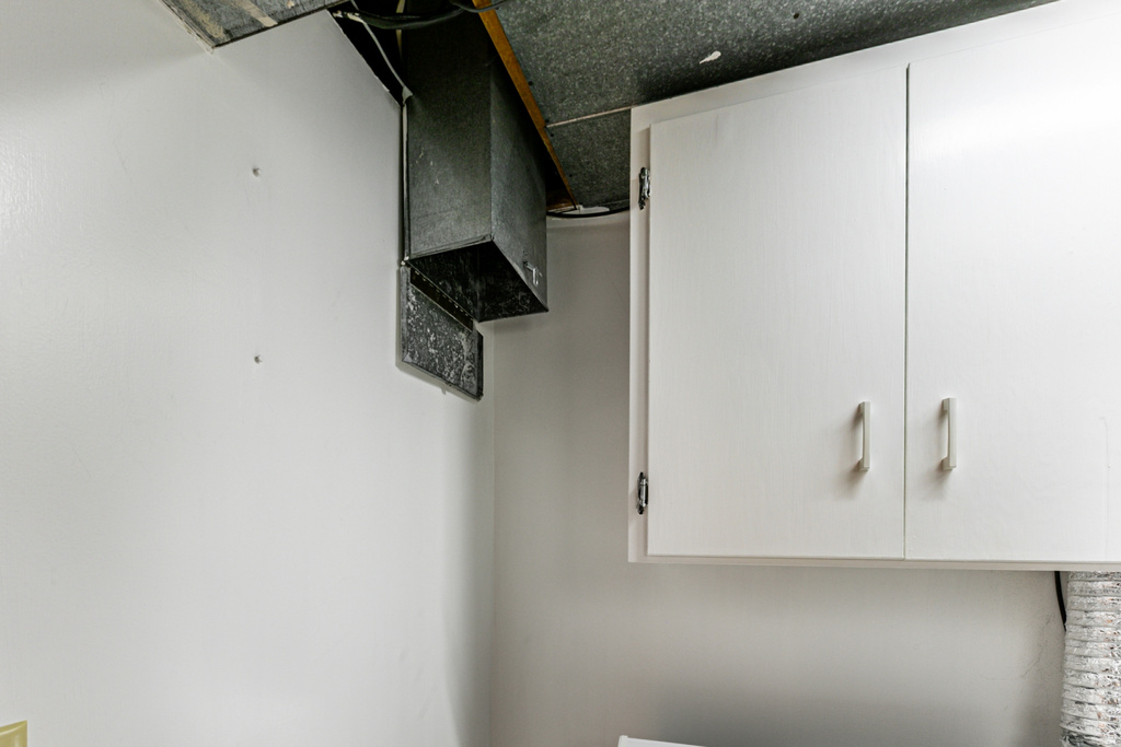 1506 E VILLAGE RD Salt Lake City, UT 84121