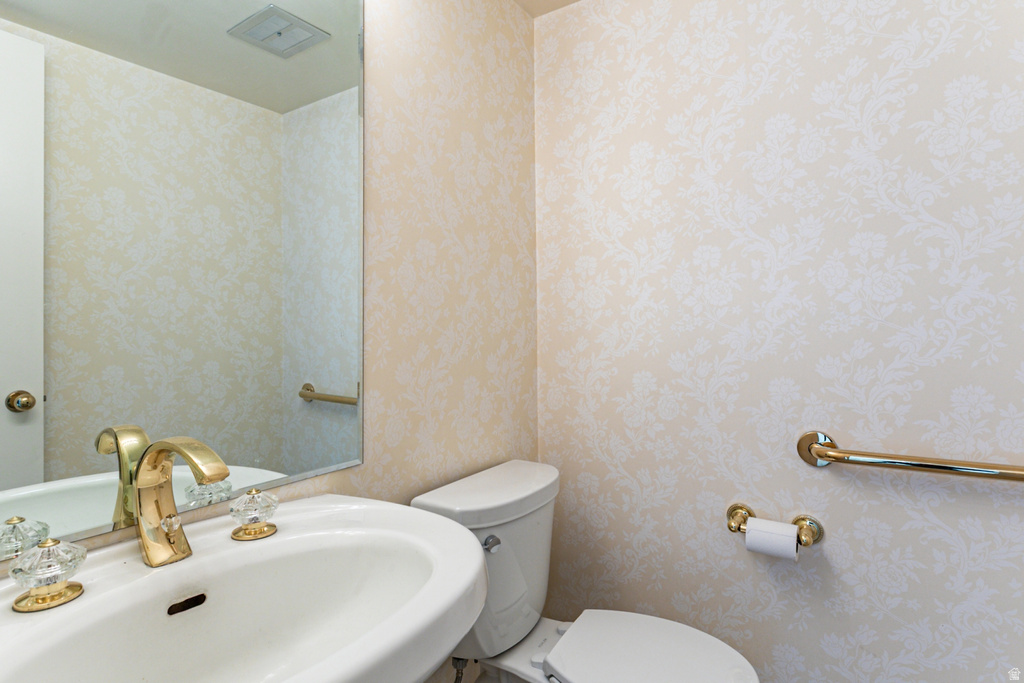 1506 E VILLAGE RD Salt Lake City, UT 84121