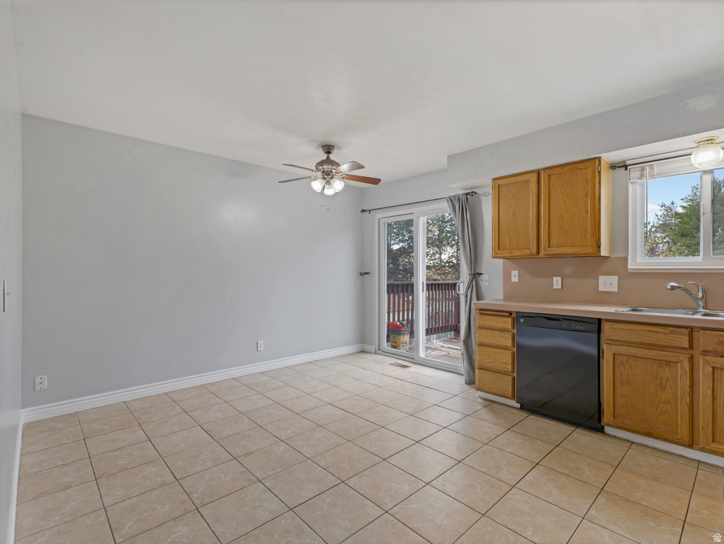 5281 W SAGUARO DR West Jordan, UT 84081