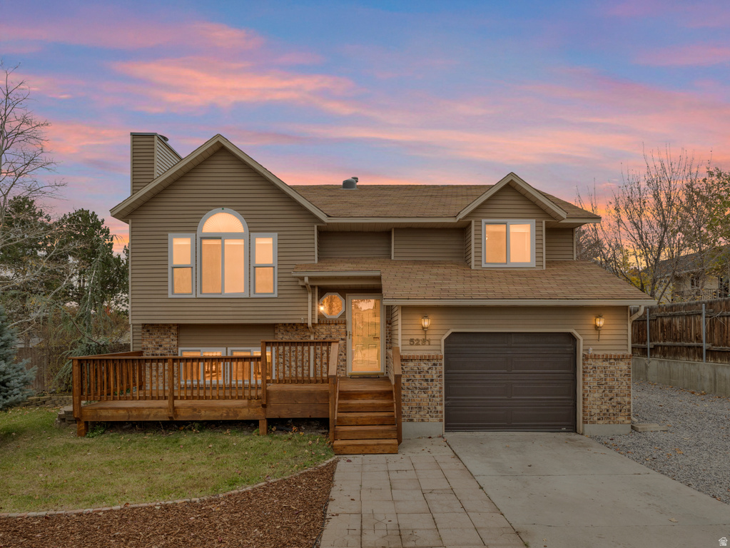 5281 W SAGUARO DR West Jordan, UT 84081