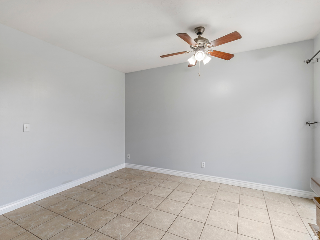 5281 W SAGUARO DR West Jordan, UT 84081