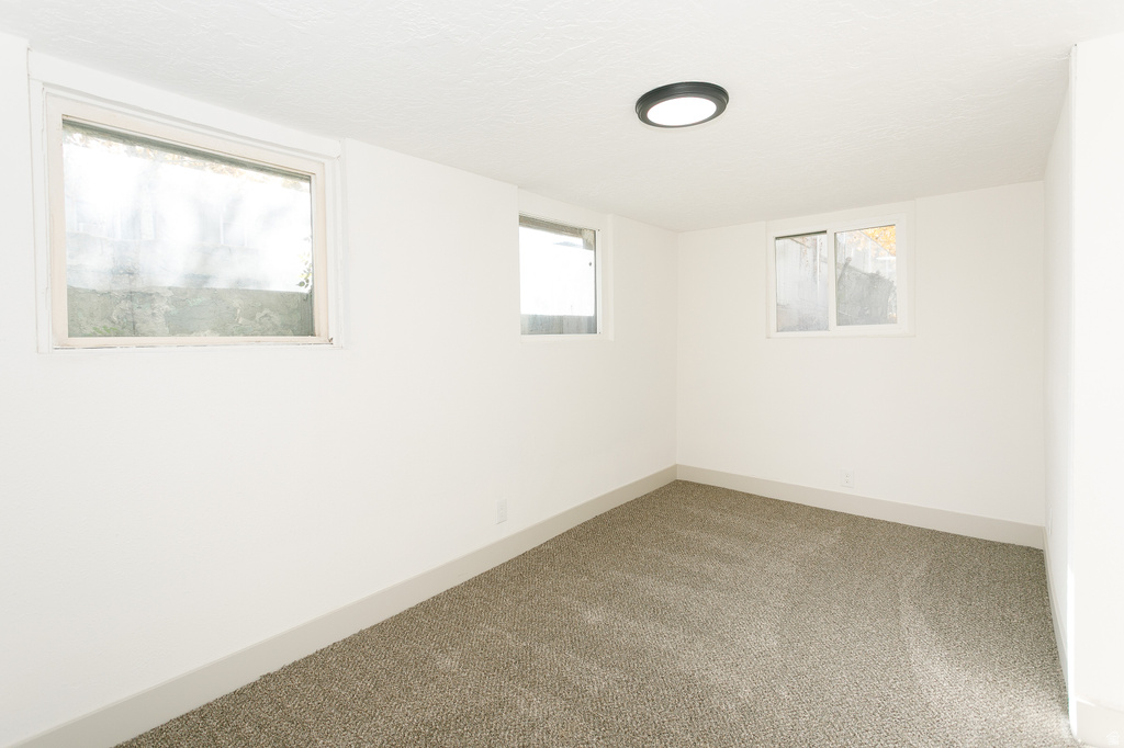 2873 LIBERTY AVE Ogden, UT 84403