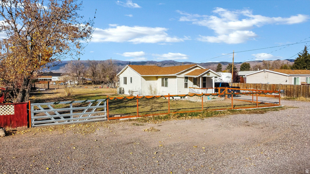 245 N 200 W Monroe, UT 84754