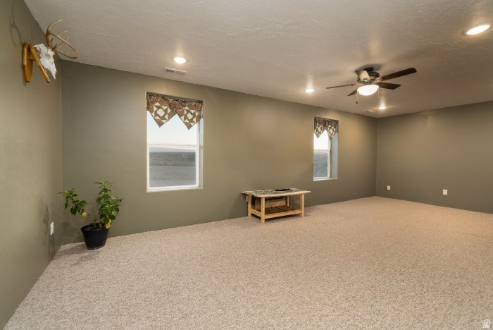 4058 E 5000 S Vernal, UT 84078