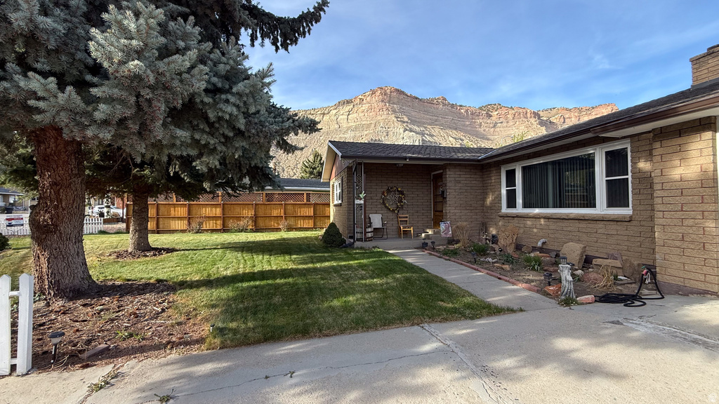 79 GARDEN ST Helper, UT 84526