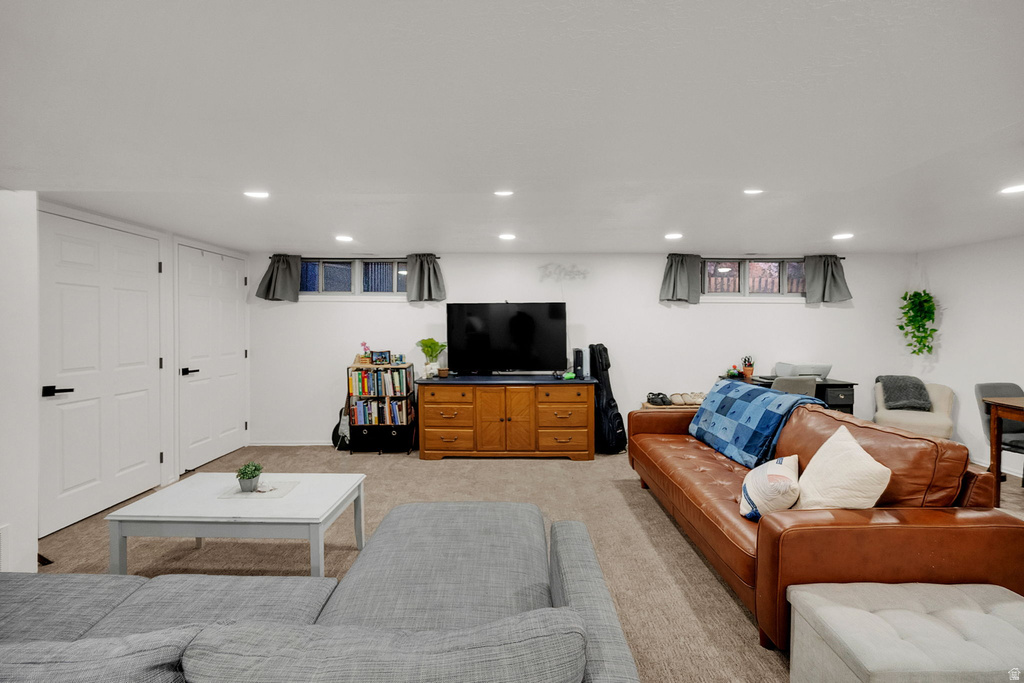 382 W STATE ST Farmington, UT 84025