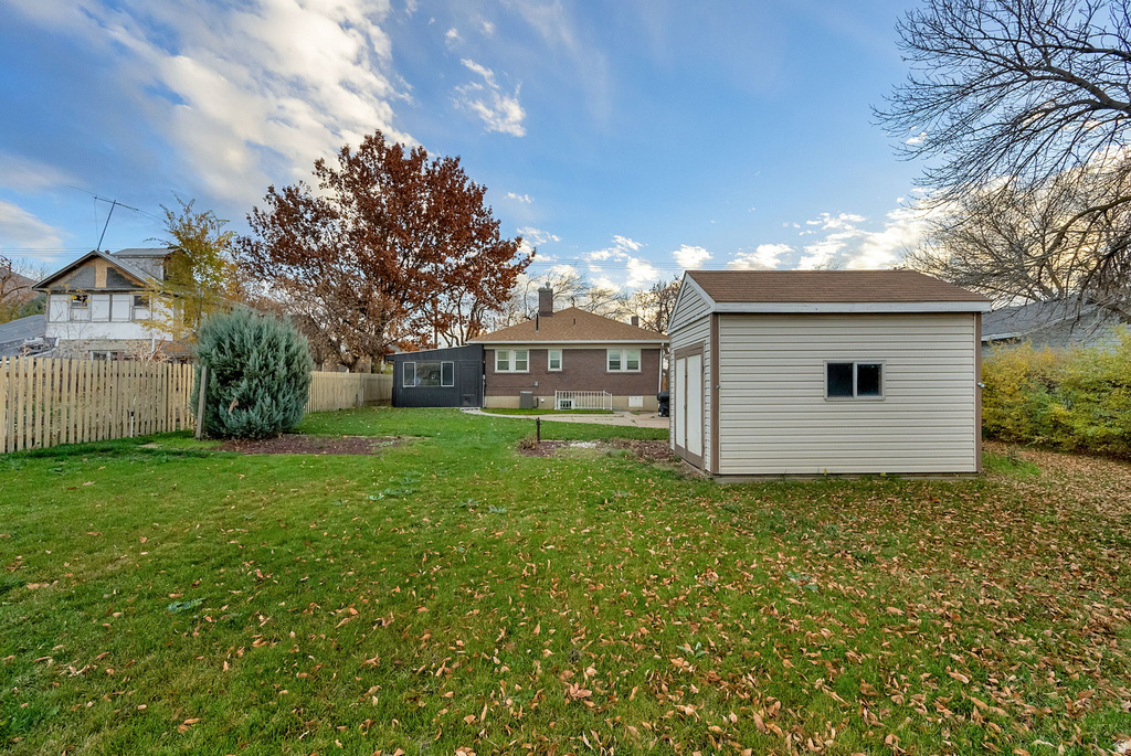 382 W STATE ST Farmington, UT 84025