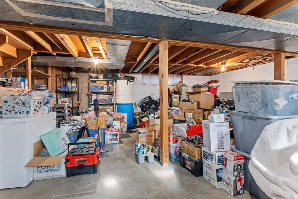 284 E 1838 S Orem, UT 84058