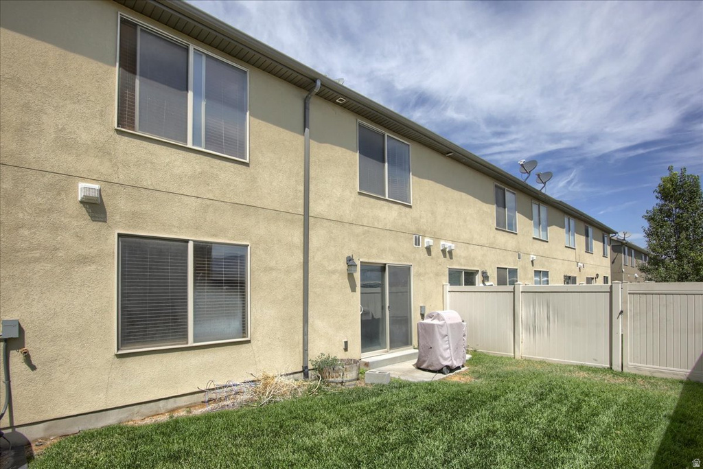 2488 S ANDOVER ST West Haven, UT 84401