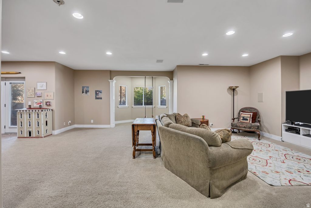 12073 S 300 E Draper, UT 84020