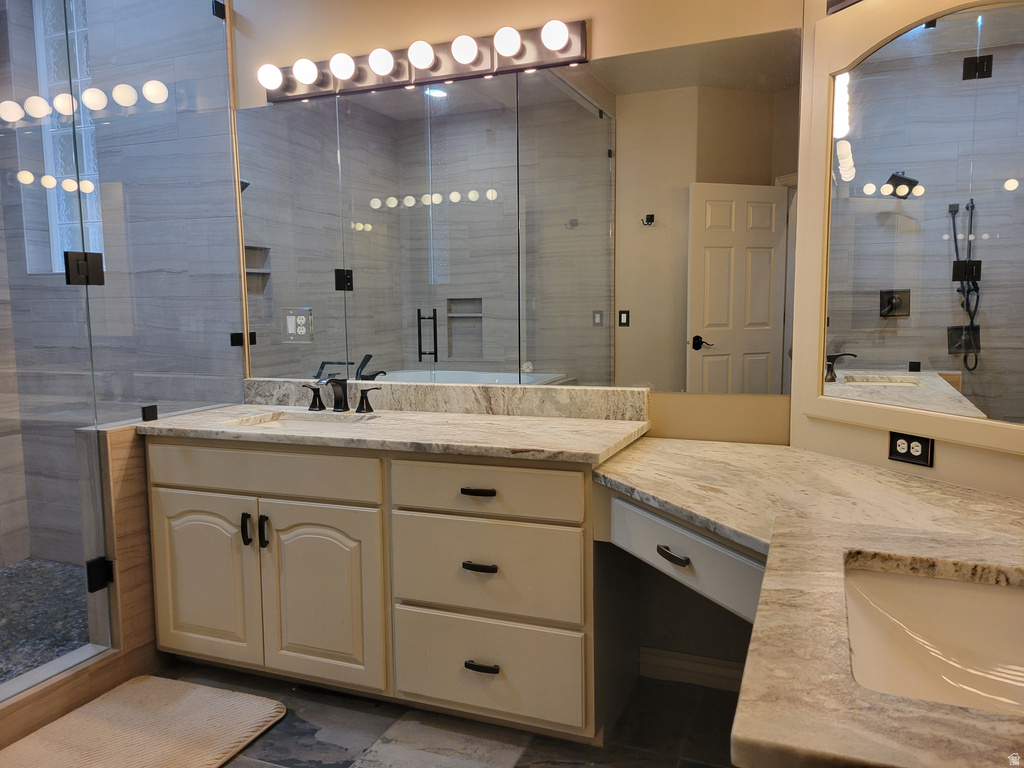 2428 W SILVERPOINT WAY Bluffdale, UT 84065