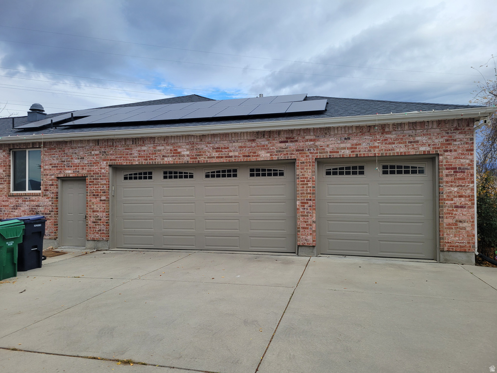 2428 W SILVERPOINT WAY Bluffdale, UT 84065