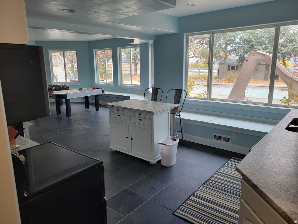 2428 W SILVERPOINT WAY Bluffdale, UT 84065