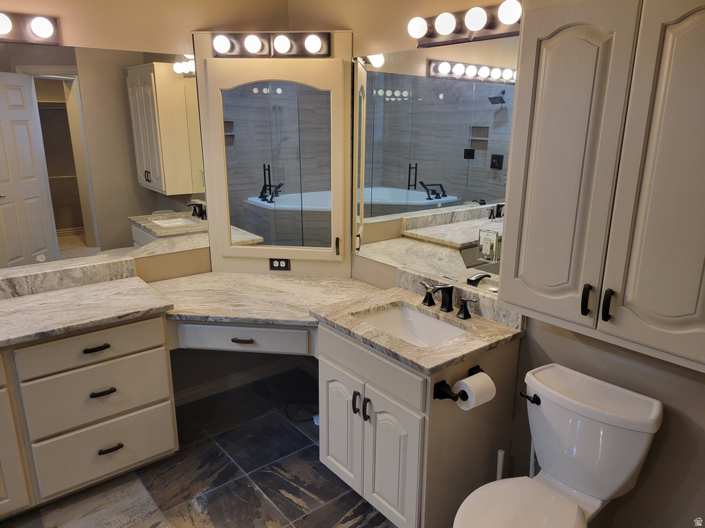 2428 W SILVERPOINT WAY Bluffdale, UT 84065