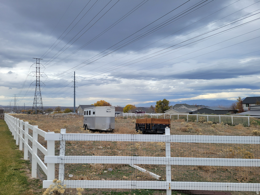 2428 W SILVERPOINT WAY Bluffdale, UT 84065