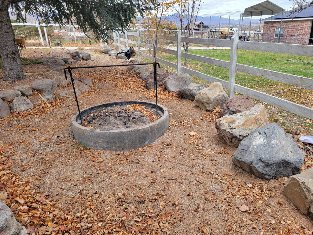 2428 W SILVERPOINT WAY Bluffdale, UT 84065