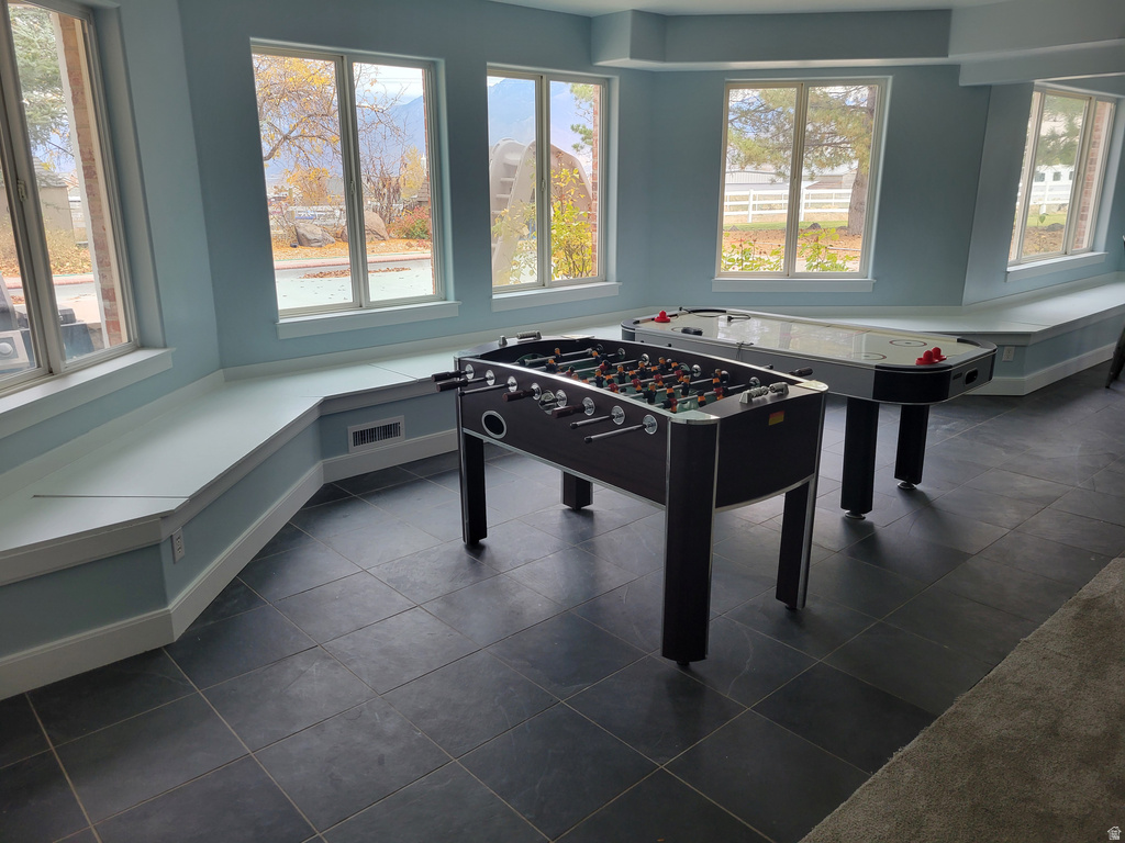 2428 W SILVERPOINT WAY Bluffdale, UT 84065