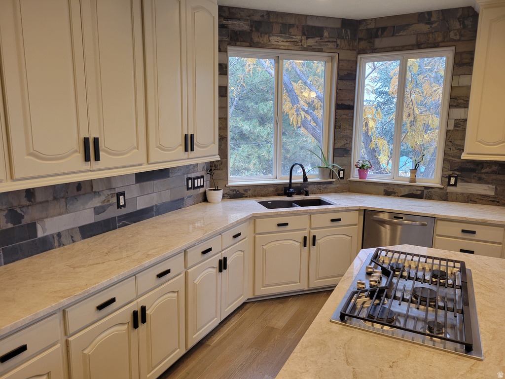 2428 W SILVERPOINT WAY Bluffdale, UT 84065