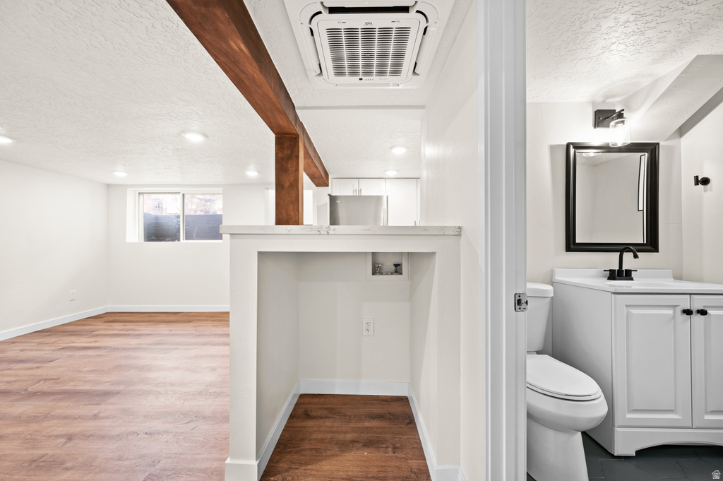 563 S DENVER ST Salt Lake City, UT 84111