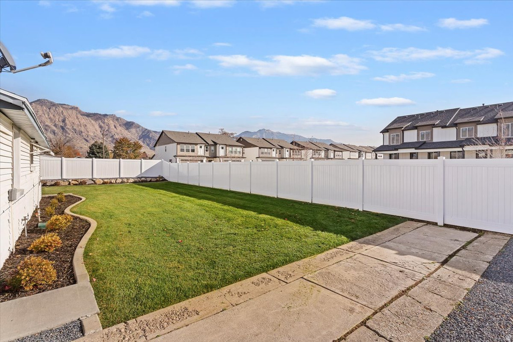 147 W NORTH ST Ogden, UT 84404