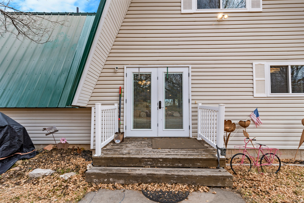 2256 S VALLEYVIEW DR Garden City, UT 84028