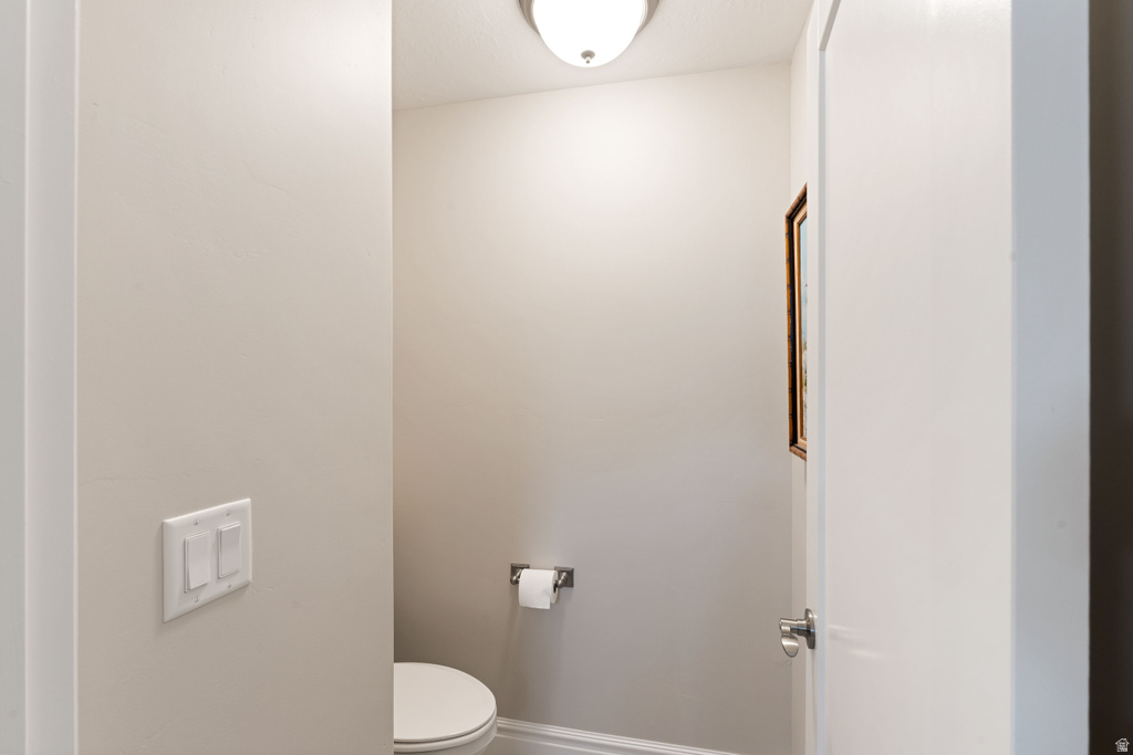 330 W PARADISO LN Centerville, UT 84014