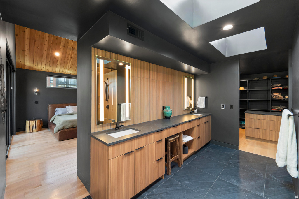 1002 E ELM AVE Salt Lake City, UT 84106