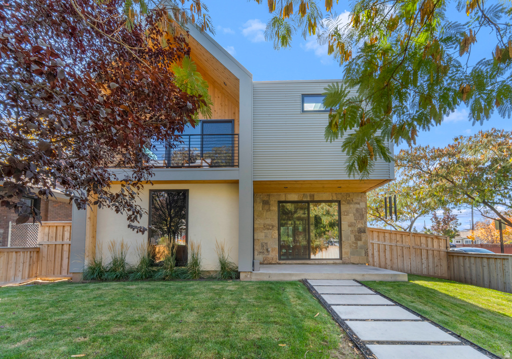 1002 E ELM AVE Salt Lake City, UT 84106