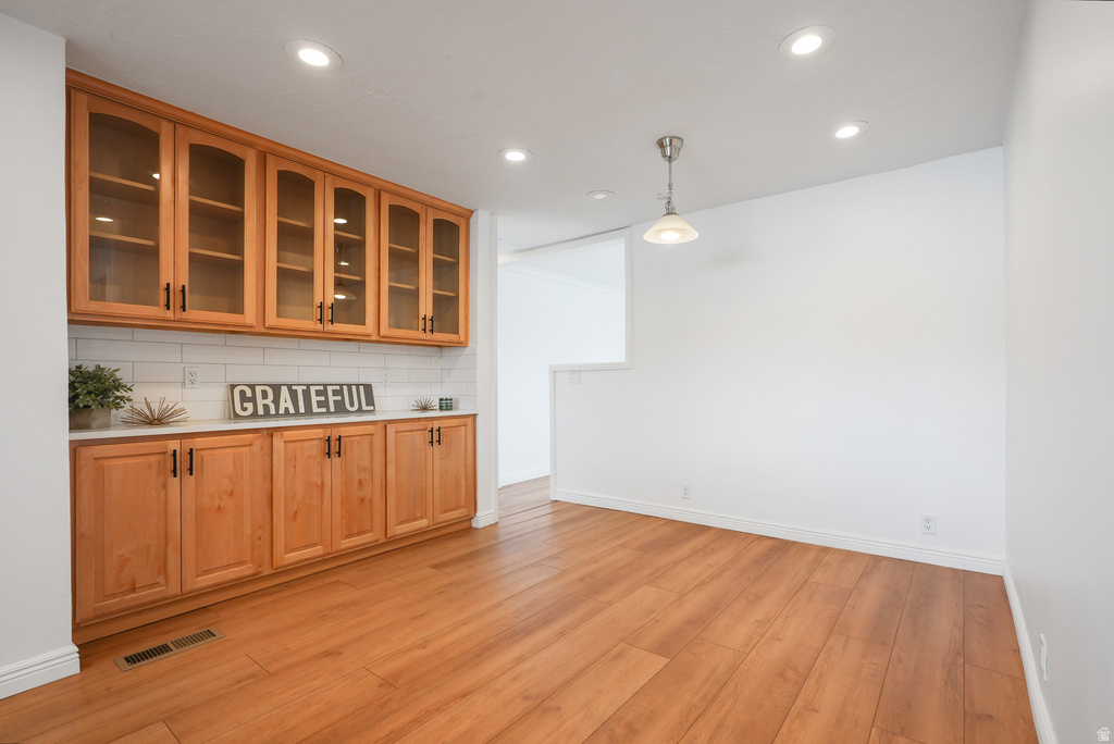 5749 S MCMILLAN CIR Murray, UT 84107