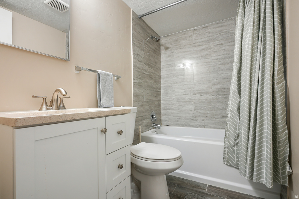 5749 S MCMILLAN CIR Murray, UT 84107