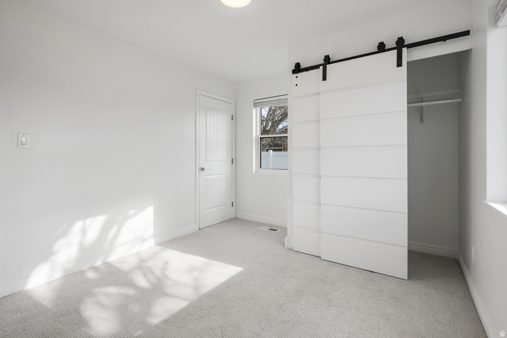 5749 S MCMILLAN CIR Murray, UT 84107