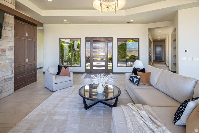 2040 S PINNACLE CIR St George, UT 84790