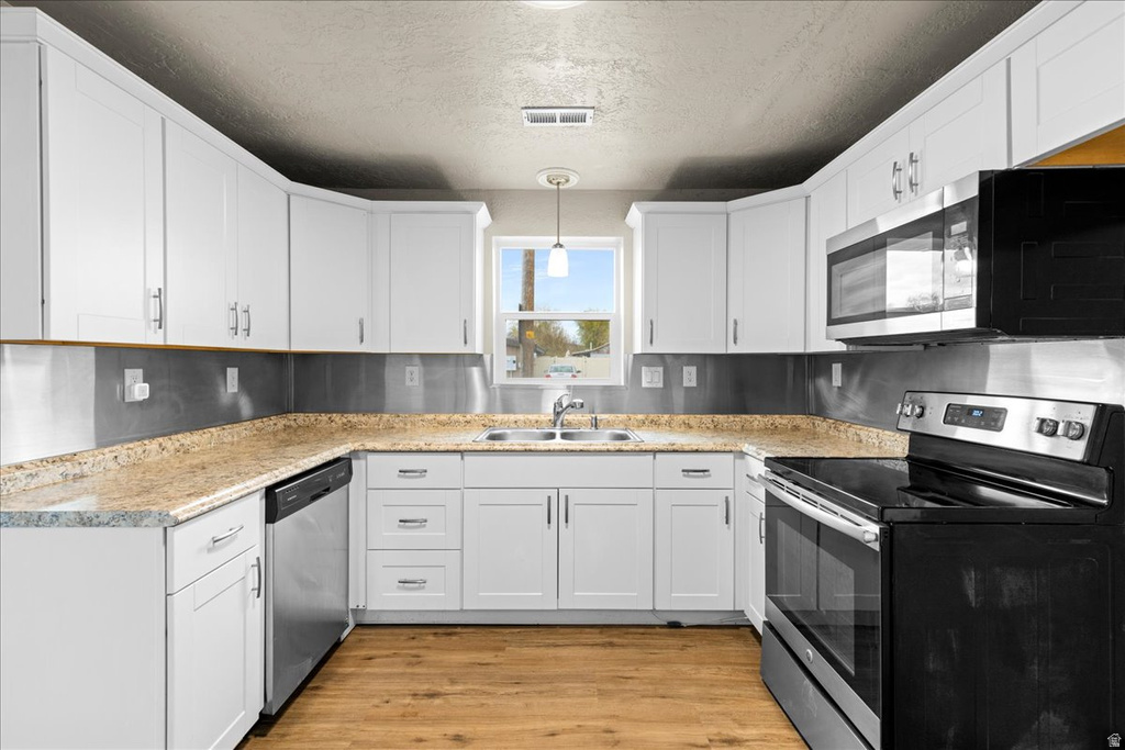 40 E MAIN ST Grantsville, UT 84029