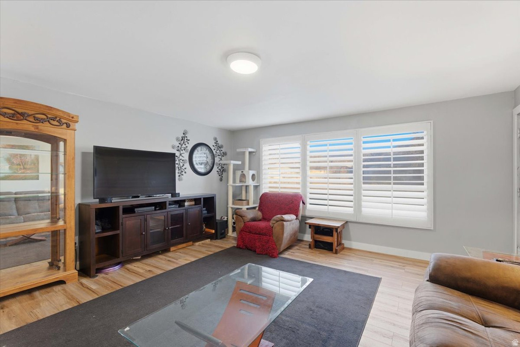 220 S 320 W Tooele, UT 84074