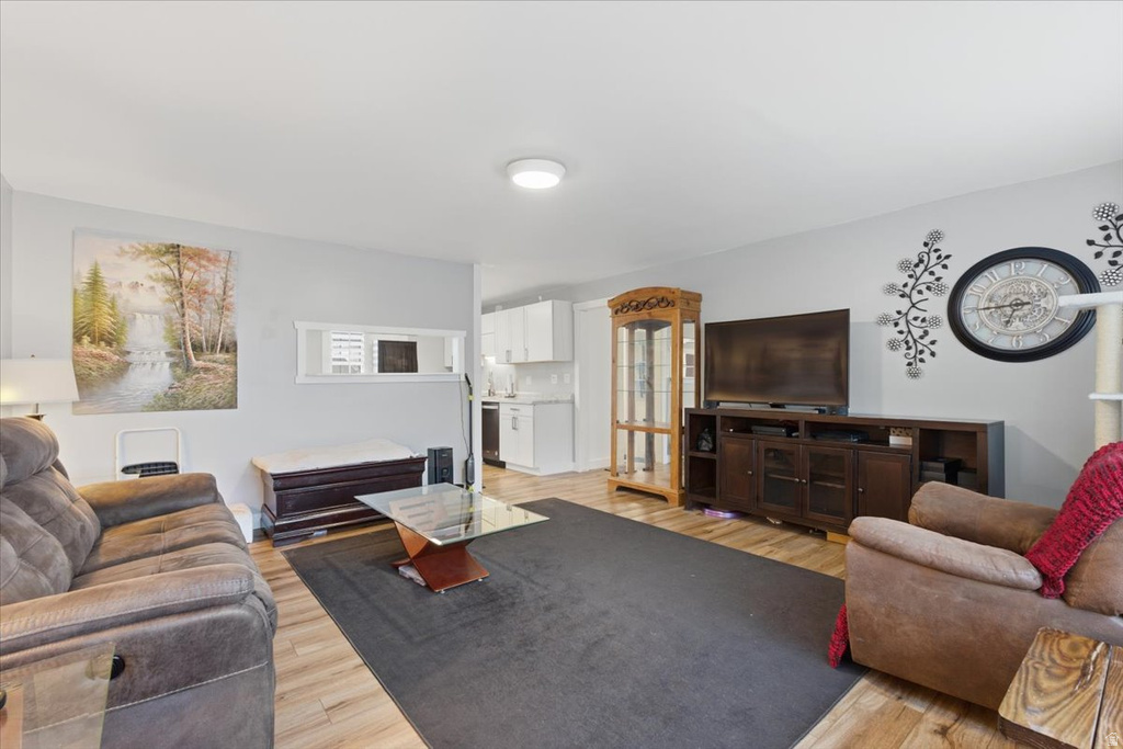 220 S 320 W Tooele, UT 84074