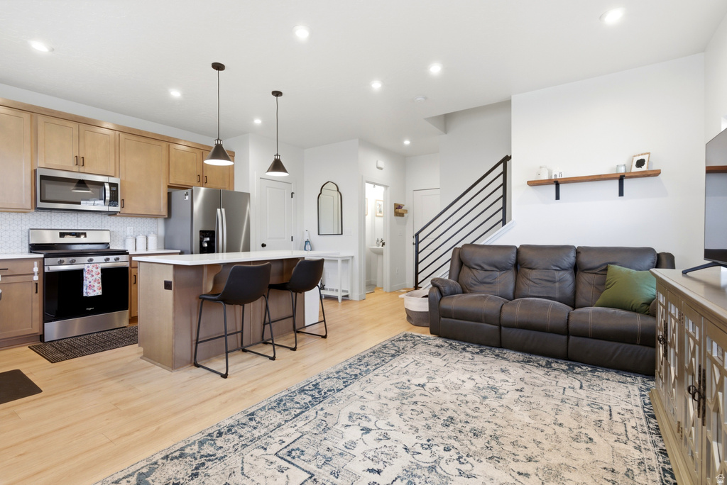 9399 N VERNHAM LN Eagle Mountain, UT 84005