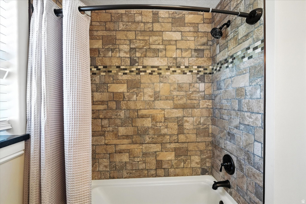 2640 ASPEN PARK LN North Logan, UT 84341