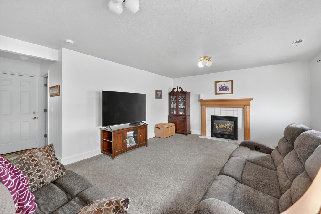 3277 W 13120 S Riverton, UT 84065