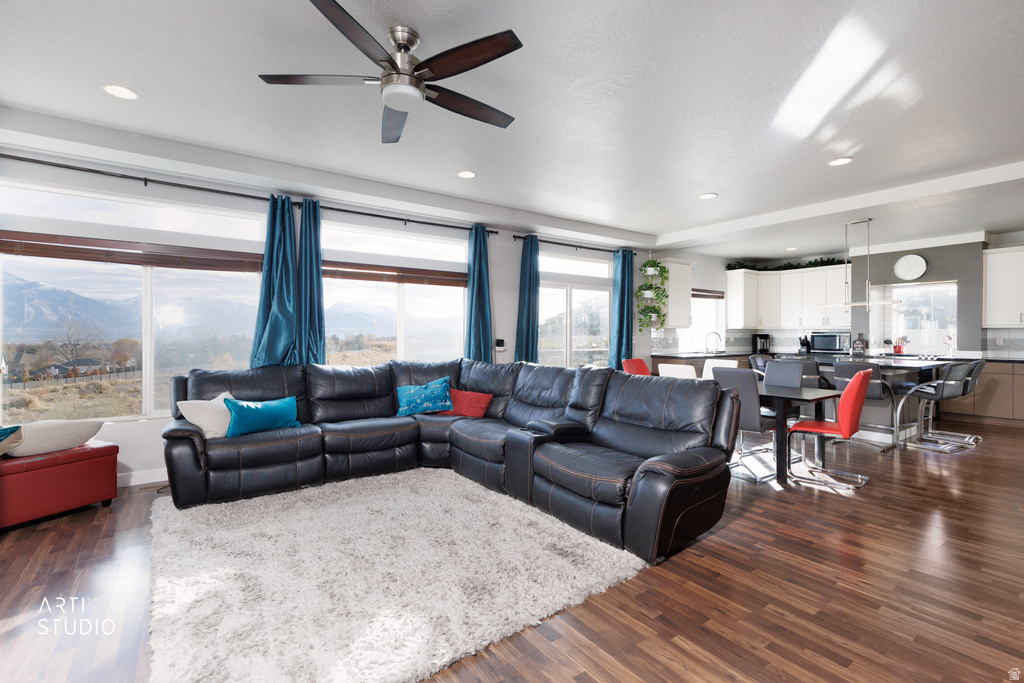 4102 W MADINGLEY CIR Herriman, UT 84096